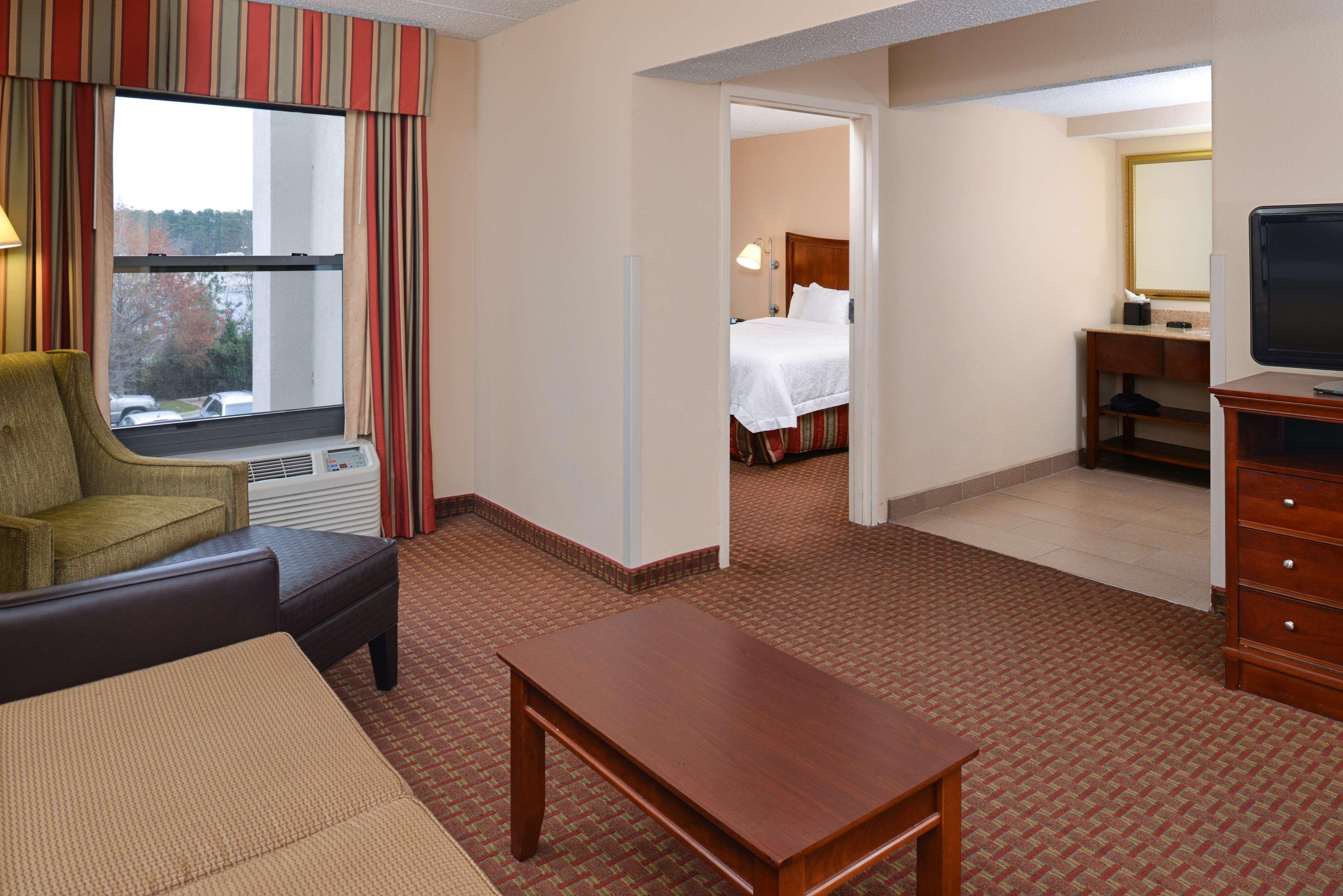 Hampton Inn Henderson Exterior photo