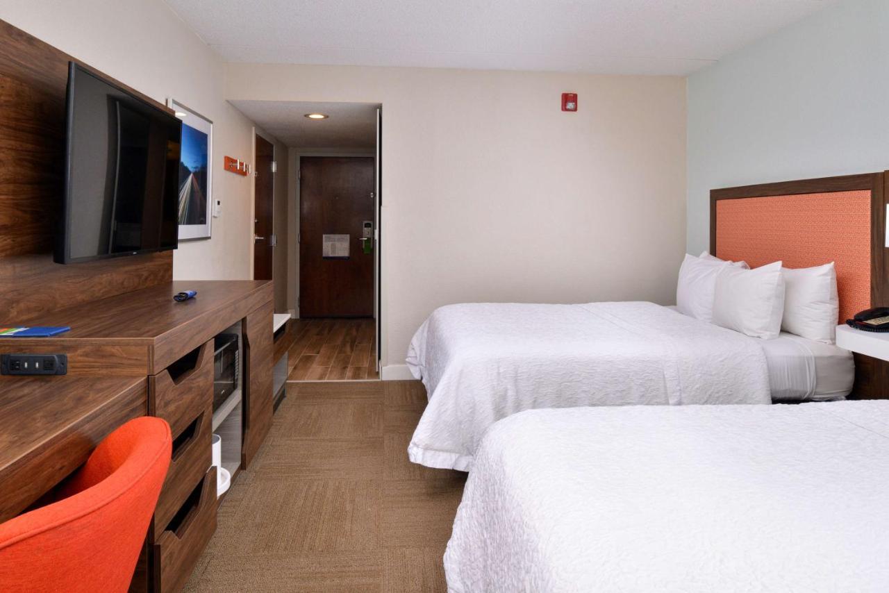 Hampton Inn Henderson Exterior photo