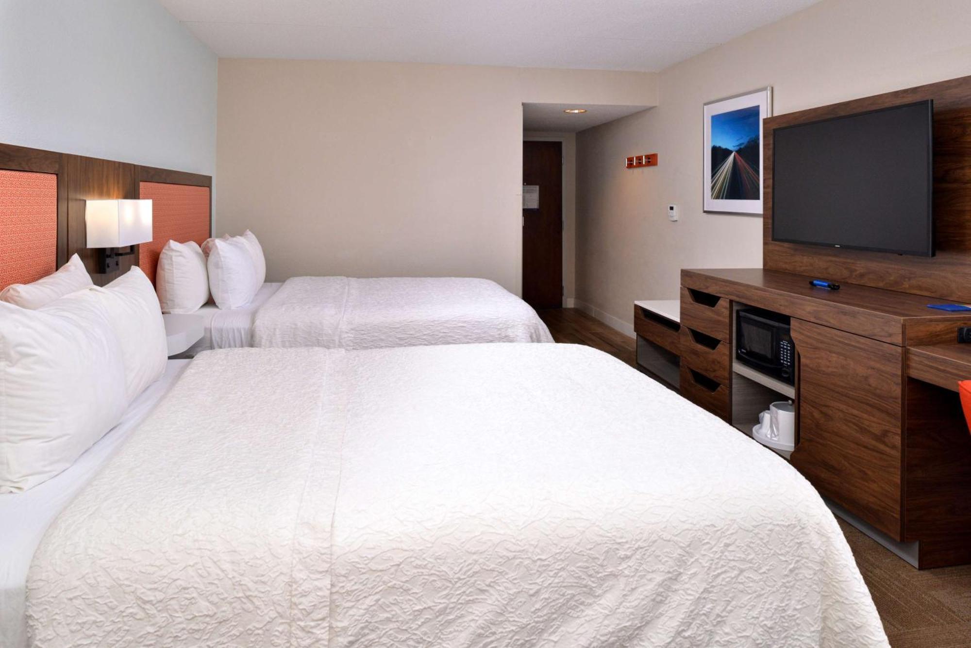 Hampton Inn Henderson Exterior photo