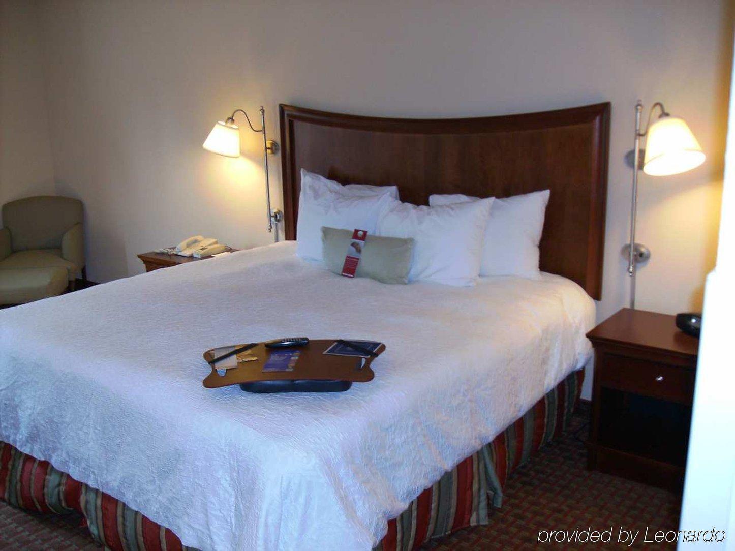 Hampton Inn Henderson Room photo
